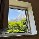 Family Friendly Mountain House דירה