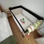 Family Friendly Mountain House דירה